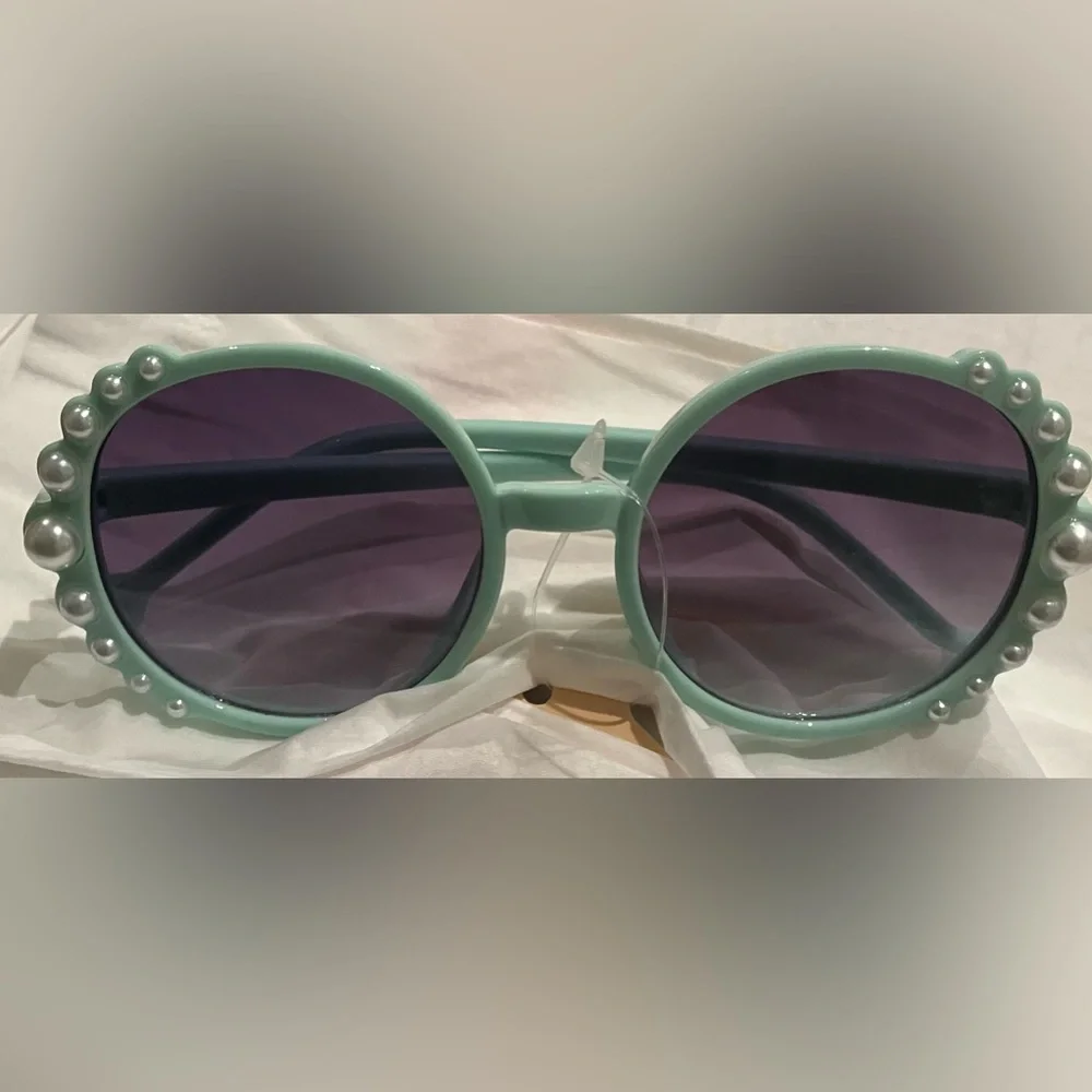 Kids sunglasses NWT